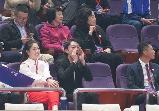 广发体育app官网-喜获佳绩的东道主，引发观众欢呼！